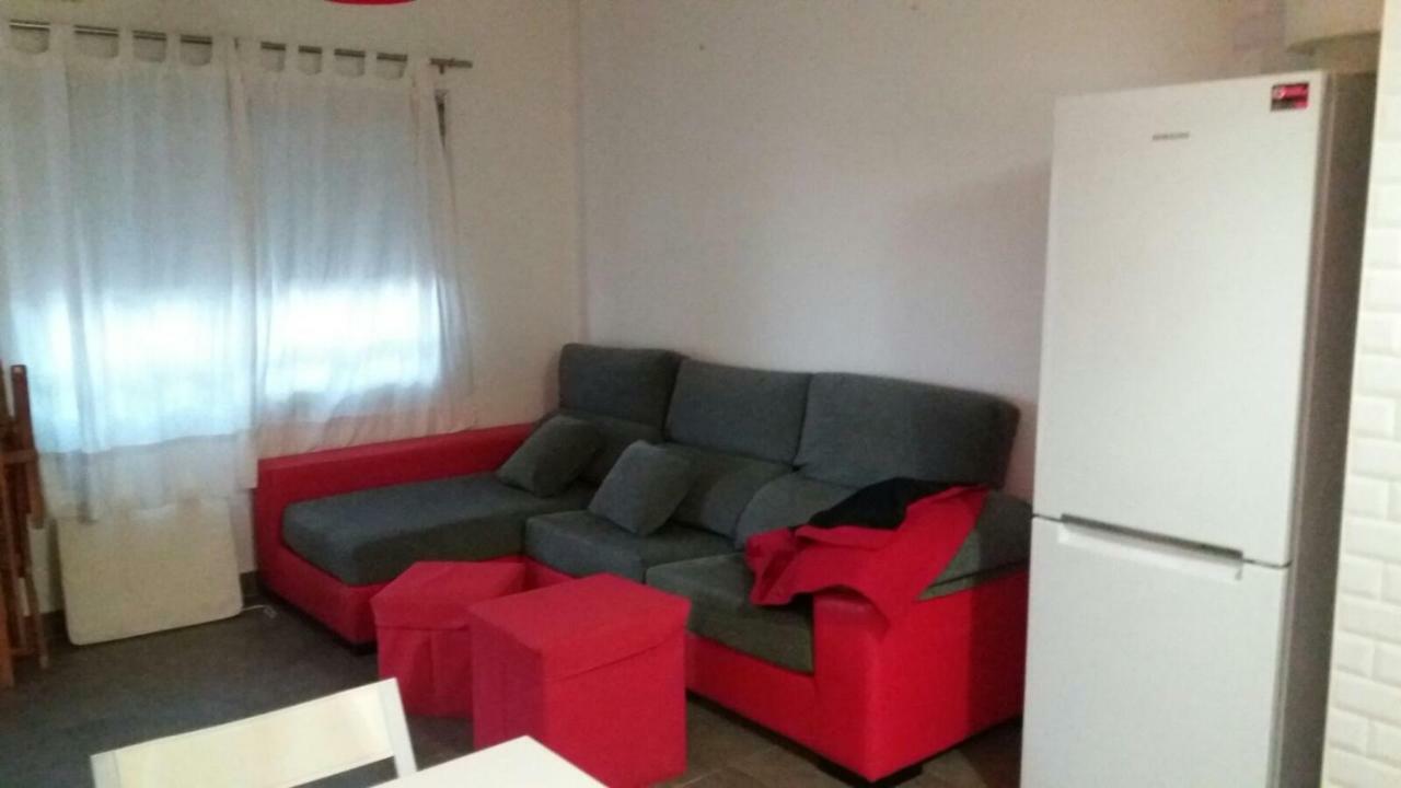 Si Apartment *